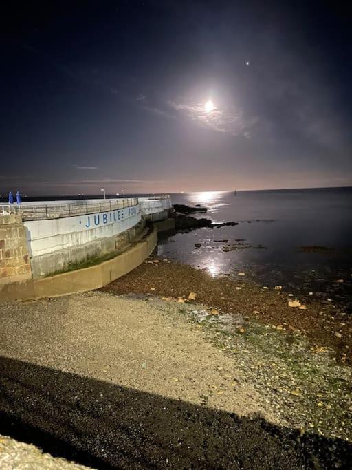 Lovely 1 Bed Flat In Victorian House 300M Seafront Penzance Exterior photo